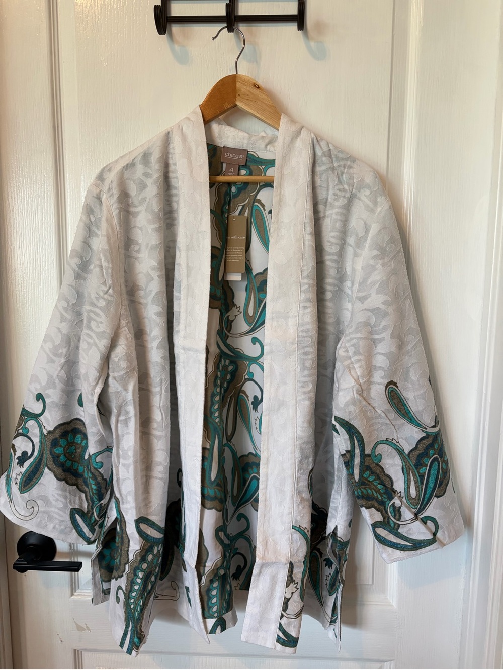 Chico's White Open Kimono Jacket with Teal Paisley Embroidery